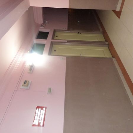 Chalukya Deluxe Kolhapur Ngoại thất bức ảnh
