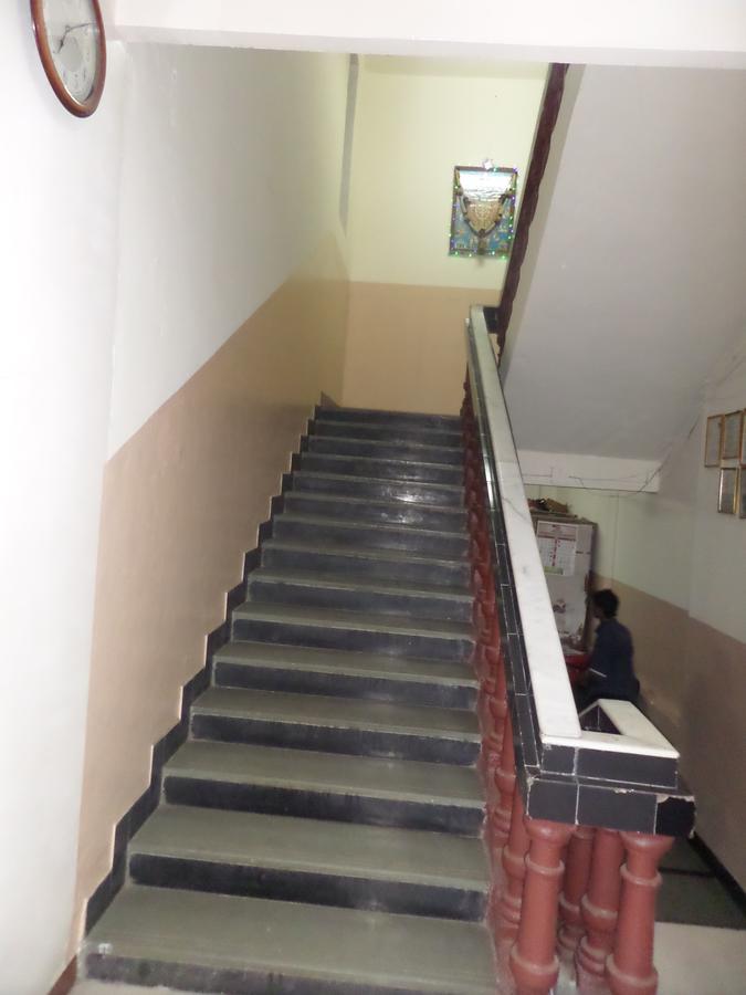 Chalukya Deluxe Kolhapur Ngoại thất bức ảnh