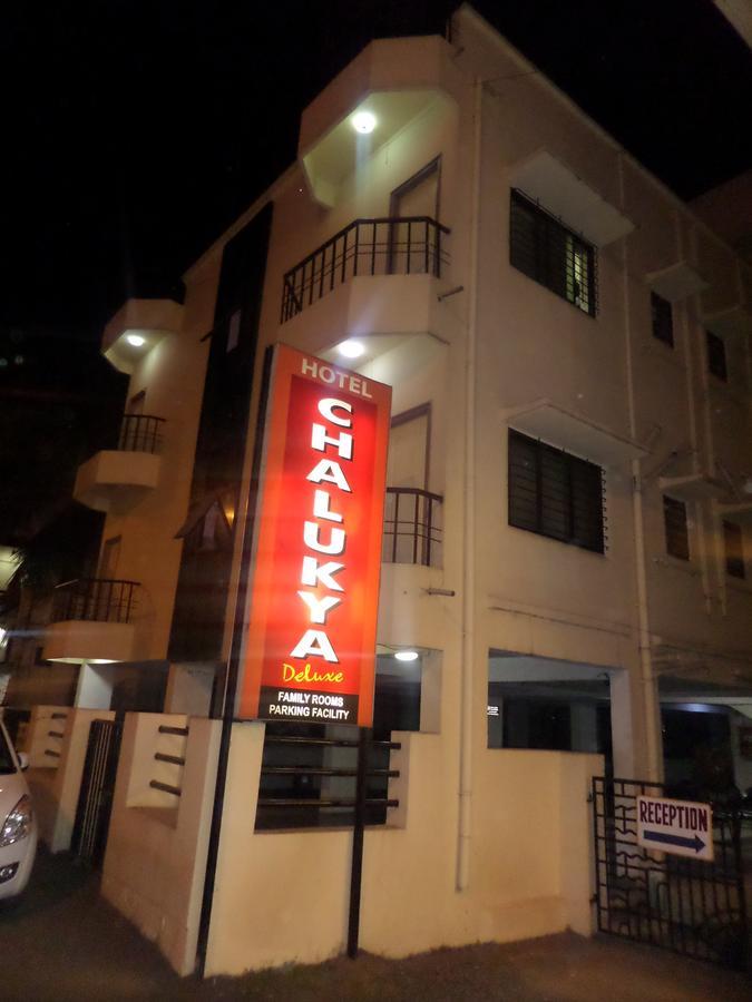 Chalukya Deluxe Kolhapur Ngoại thất bức ảnh